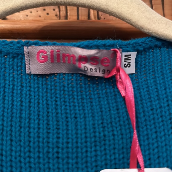 Women’s Knitted Cardigan With Beautiful Detail - Picture 2 of 10